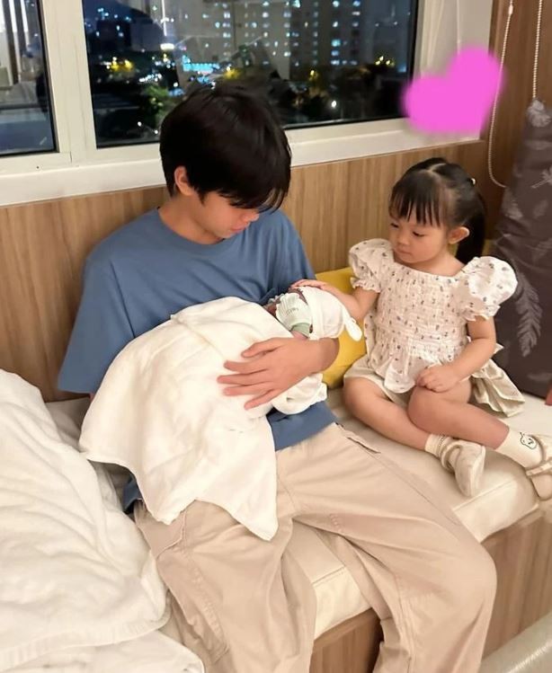 Cường Đôla bất ngờ thông báo tin vui, thái độ của quý tử và ái nữ gây chú ý - Ảnh 3 Cường Đôla bất ngờ thông báo tin vui, thái độ của quý tử và ái nữ gây chú ý - Ảnh 3