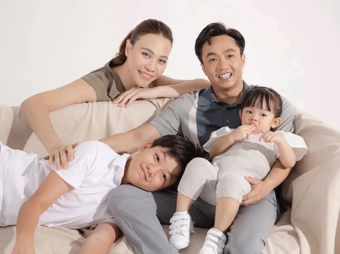 Gia đình nhỏ của Cường Đôla và Đàm Thu Trang mới đón thêm thành viên mới. Ảnh: Internet Gia đình nhỏ của Cường Đôla và Đàm Thu Trang mới đón thêm thành viên mới. Ảnh: Internet