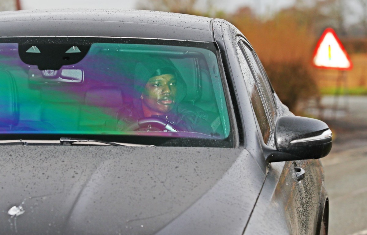 Hậu vệ trái Tyrell Malacia vào sân từ cuối hiệp nhưng cũng không thể giúp Man United tránh thêm 2 bàn thua.