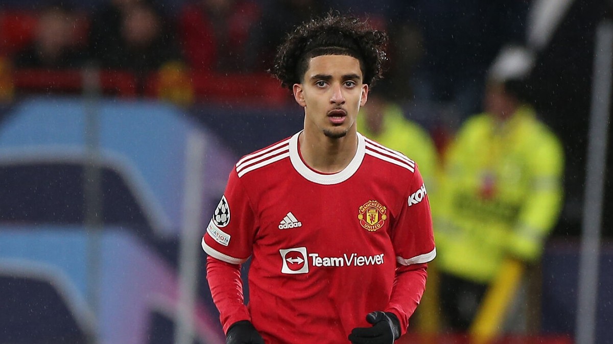 Iqbal đang khoác áo Man United. Ảnh: Internet