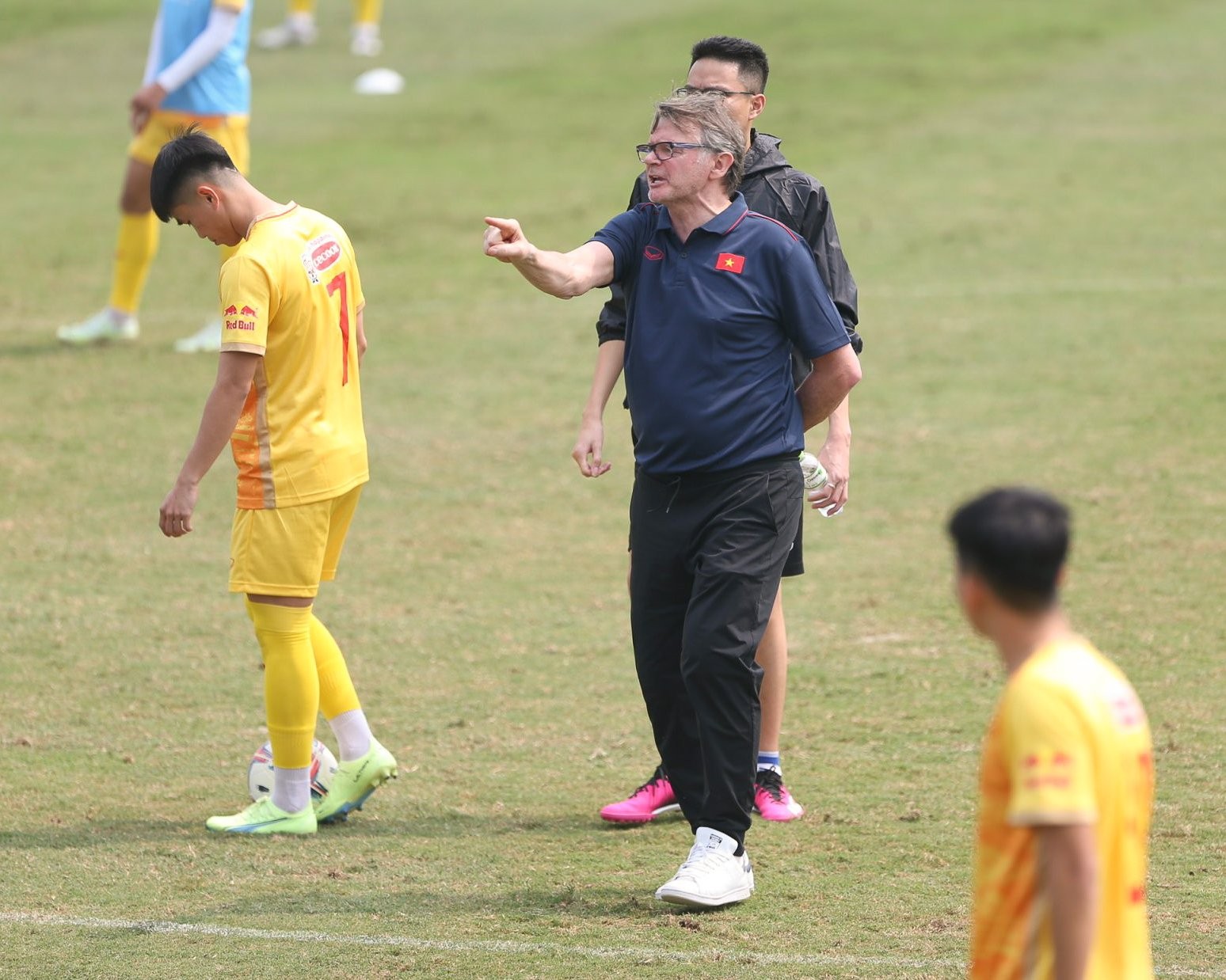 U23 Việt Nam và ĐT Việt Nam đang tập trung cùng thời điểm và cả 2 sẽ có những trận đấu tập nội bộ. Ảnh: Hiếu Ninh