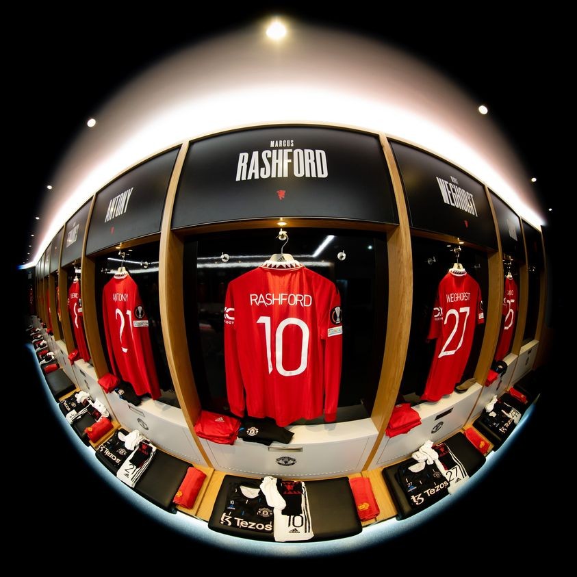 6. Man United đang xây dựng pháo đài Old Trafford là bất khả xâm phạm, hiện bất bại 21 trận gần nhất trên sân nhà.