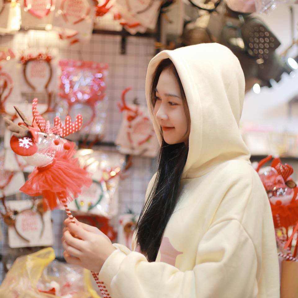 Được trao cơ hội thi đấu từ sớm, Khánh Huyền đối diện với nhiều áp lực nhưng đây cũng là cơ hội giúp cô học hỏi được nhiều kinh nghiệm, trui rèn bản lĩnh, nâng cao tài năng. Đặc biệt là hứa hẹn trở thành trụ cột đội bóng trong tương lai.