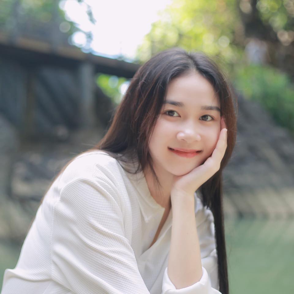 Bóng chuyền nữ Bộ Tư lệnh thông tin thi đấu tại bảng B từ ngày 10/3 đến 19/3 tại NTĐ Gia Lâm, gồm có chủ nhà Hóa chất Đức Giang Tia sáng - Á quân VĐQG 2022, VTV Bình Điền Long An - hạng 3 VĐQG 2022, Hà Phú Thanh Hóa và tân binh Thành phố Hồ Chí Minh. Dù có khởi đầu thuận lợi nhưng đội bóng chuyền của Khánh Huyền lại để thua Hóa Chất Đức Giang 0-3.