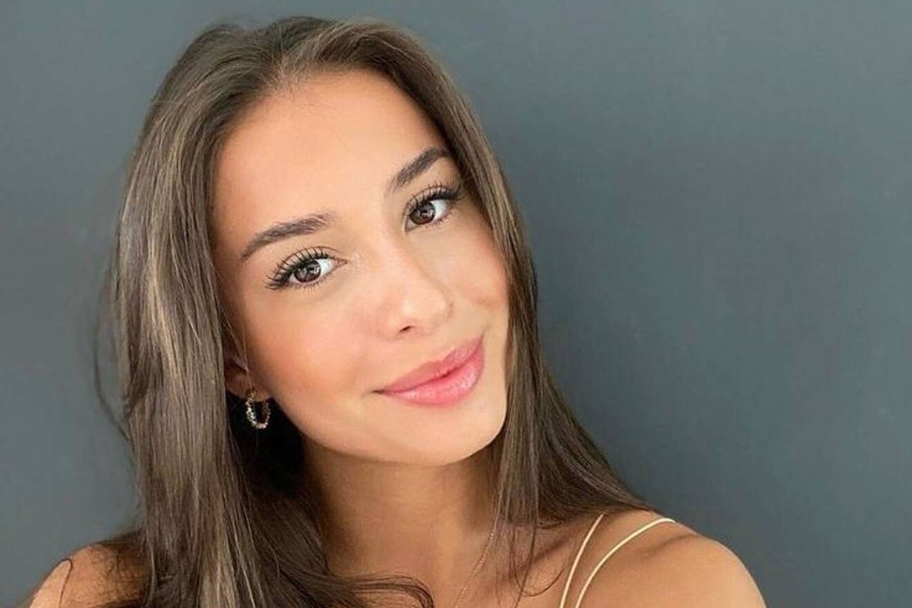 Haaland đang khiến giới túc cầu ngả mũ khi vừa ghi 5 bàn vào lưới Leipzig ở lượt về Champions League rạng sáng nay. Qua đó, giúp anh xô đổ hàng loạt kỷ lục, nổi bật nhất chính là phá vỡ kỷ lục ghi bàn mọi thời đại cho Man City trong một mùa giải do Tommy Johnson thiết lập 94 năm trước khi anh đã có 39 bàn chỉ sau 35 trận.