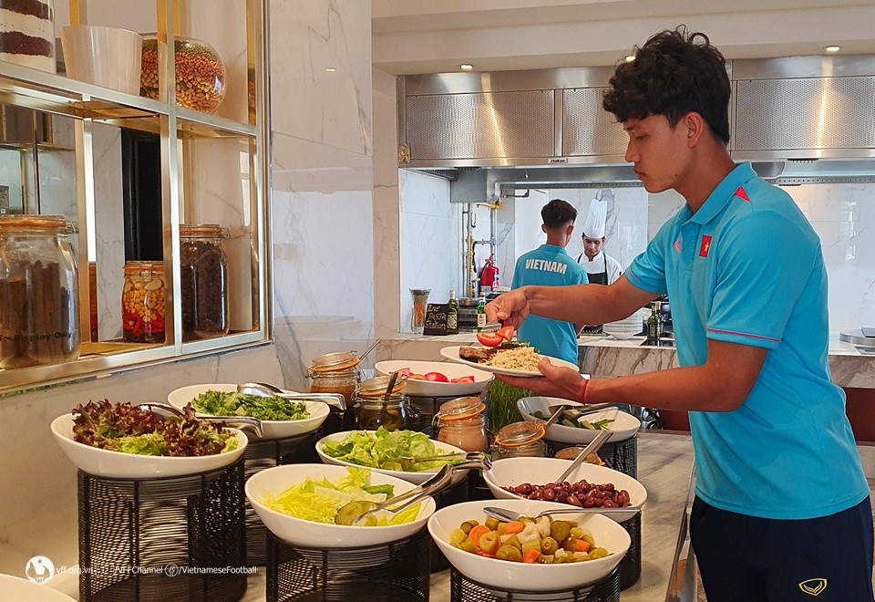 Theo lịch thi đấu, U23 Việt Nam sẽ gặp Iraq vào lúc 2h45 ngày 23/3 và gặp U23 UAE vào lúc 0h30 ngày 26/3 (theo giờ Việt Nam) ở vòng bảng.