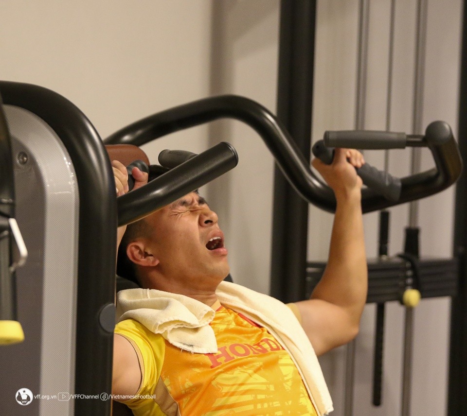 Thời điểm diễn ra giải U23 Cup trùng với tháng lễ Ramadan của người đạo Hồi. Trong tháng lễ này, tất cả các tín đồ đạo Hồi đều chỉ ăn uống sau khi mặt trời lặn. Đó cũng chính là lý do các trận đấu của giải diễn ra vào khung giờ muộn như vậy.