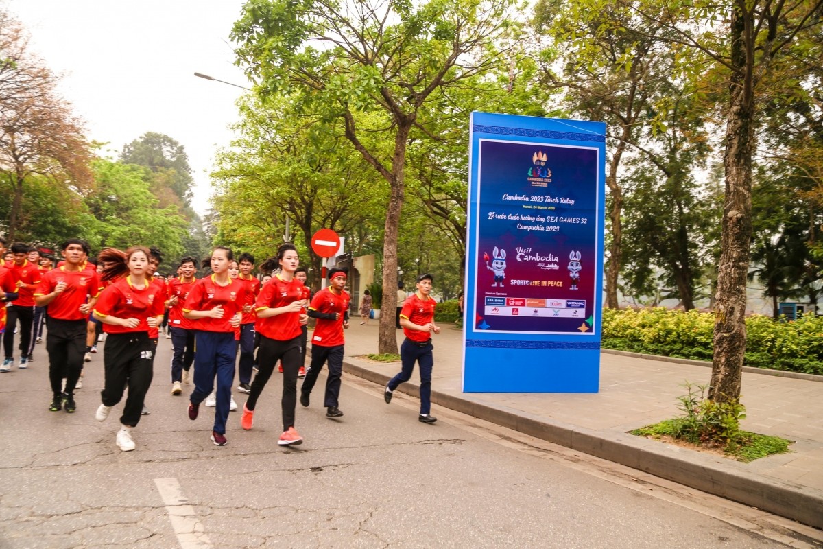 Sau khi kết thúc hành trình tại Việt Nam, ngọc đuốc SEA Games 32 tiếp tục tới Philippines và các nước khác trong khu vực.