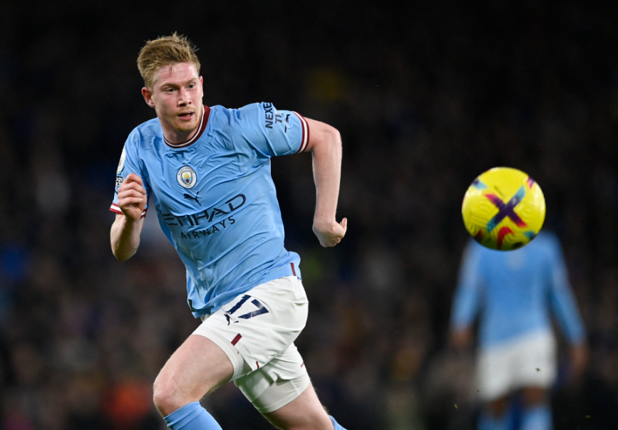 1. Kevin De Bruyne (Man City, 400.000 bảng/tuần): Không cần bàn quá nhiều về đẳng cấp của De Bruyne khi 7 mùa giải qua, anh vẫn luôn là một trong những tiền vệ xuất sắc nhất.