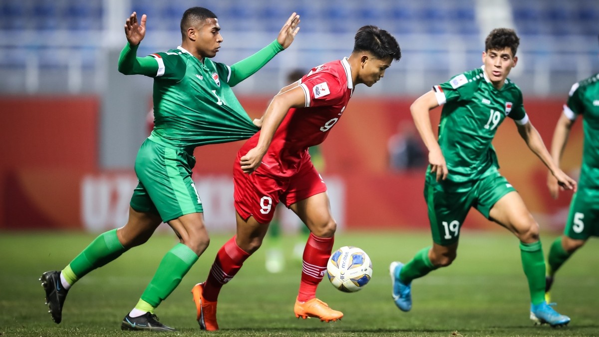 Cầu thủ và ban huấn luyện Indonesia bật khóc khi mất suất dự U20 World Cup 1 Cầu thủ và ban huấn luyện Indonesia bật khóc khi mất suất dự U20 World Cup 1