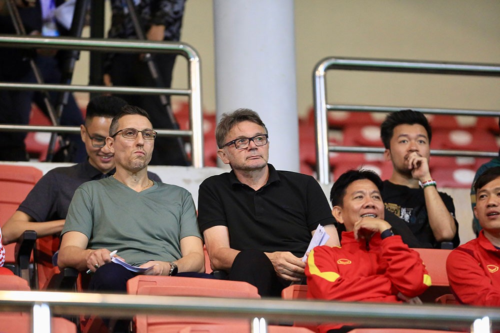 Ở tuổi 28, thủ môn Phí Minh Long ao ước trở lại V.League 2 Ở tuổi 28, thủ môn Phí Minh Long ao ước trở lại V.League 2