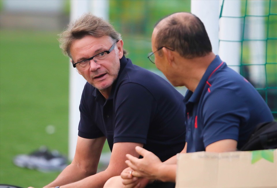 HLV Park Hang Seo nói gì về HLV Troussier sau 3 trận thua ở Doha Cup 2023? 2 HLV Park Hang Seo nói gì về HLV Troussier sau 3 trận thua ở Doha Cup 2023? 2