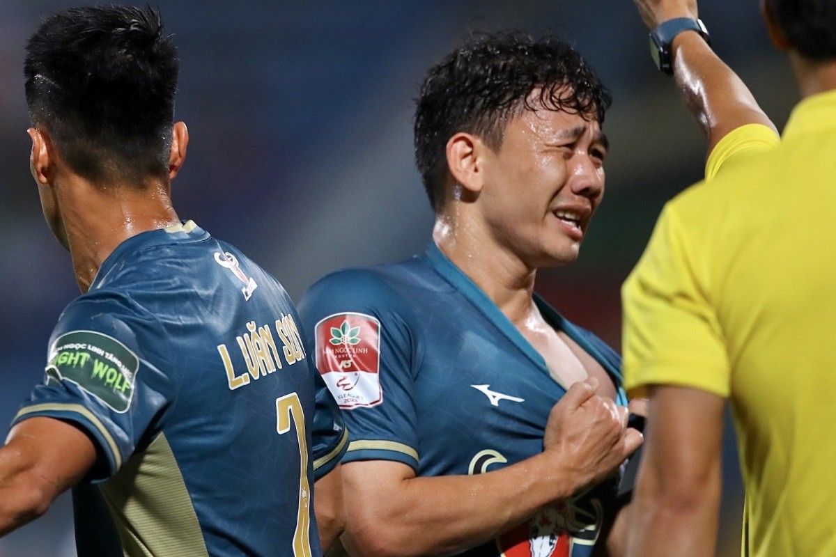 Với thắng lợi này, HAGL có 7 điểm, vươn lên vị trí thứ 7 trên BXH. Viettel đứng hạng 6 ngay sau đối thủ với 1 điểm ít hơn.