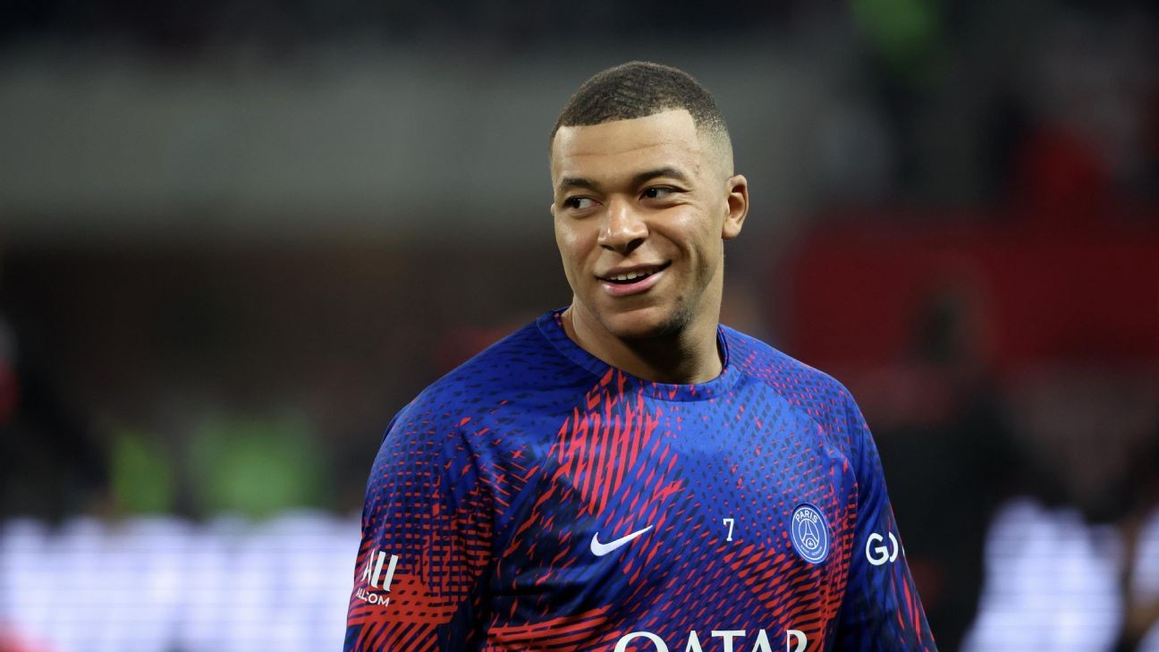 2. Kylian Mbappe – Paris Saint-Germain: Cầu thủ xuất sắc nhất thế giới ở hiện tại trong mắt nhiều người nhưng theo Whoscored thì khác. Mbappe có thể tự hào với tỷ lệ chuyền bóng thành công cao và số bàn thắng ghi được nhưng xét trên phương diện kiến tạo, kỷ luật, màn trình diễn đỉnh cao thì anh lại thiếu sót.