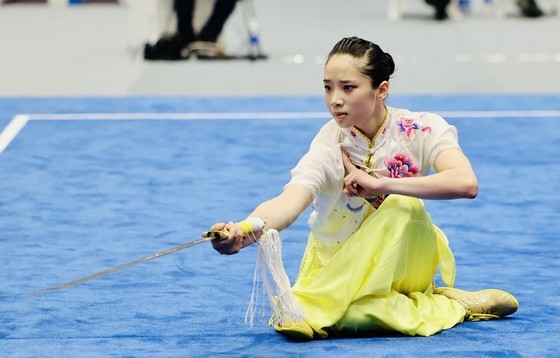 'Không chỉ lần này mà mọi kỳ Đại hội khác hay giải đấu khác, mục tiêu của tôi luôn là hoàn thành bài thi thật tốt, từ lúc bước ra sàn đấu đến khi kết thúc, với không một điểm trừ. Điều quan trọng là trước ngày thi đấu, tất cả nên chuẩn bị sẵn sàng một thể trạng tốt, tinh thần tốt, luôn lạc quan và thoải mái như khi trên sân tập. Làm được điều đó chắc chắn sẽ thành công'.
