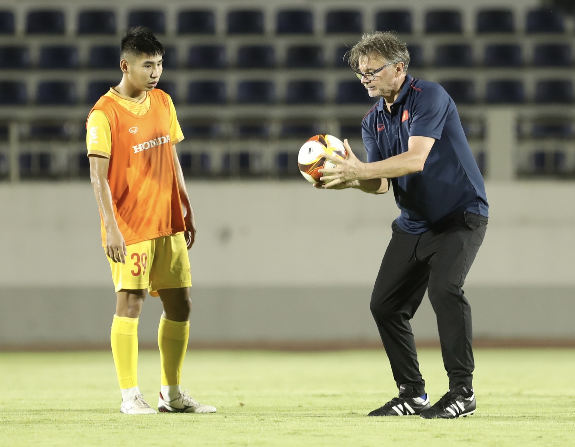 Chuyên gia tin tưởng HLV Troussier, tin U22 Việt Nam sẽ vào chung kết SEA Games 32 1 Chuyên gia tin tưởng HLV Troussier, tin U22 Việt Nam sẽ vào chung kết SEA Games 32 1
