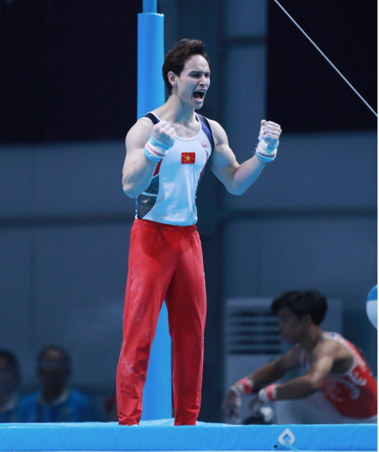 'Tấm HCV lần này sẽ giúp cho chúng tôi có thêm nhiều động lực hơn nữa trong tập luyện, thi đấu, tiếp tục phát triển và bảo vệ được thành tích trong những kỳ SEA Games sắp tới', Phương Thành nói sau khi đoạt HCV nội dung xà đơn.