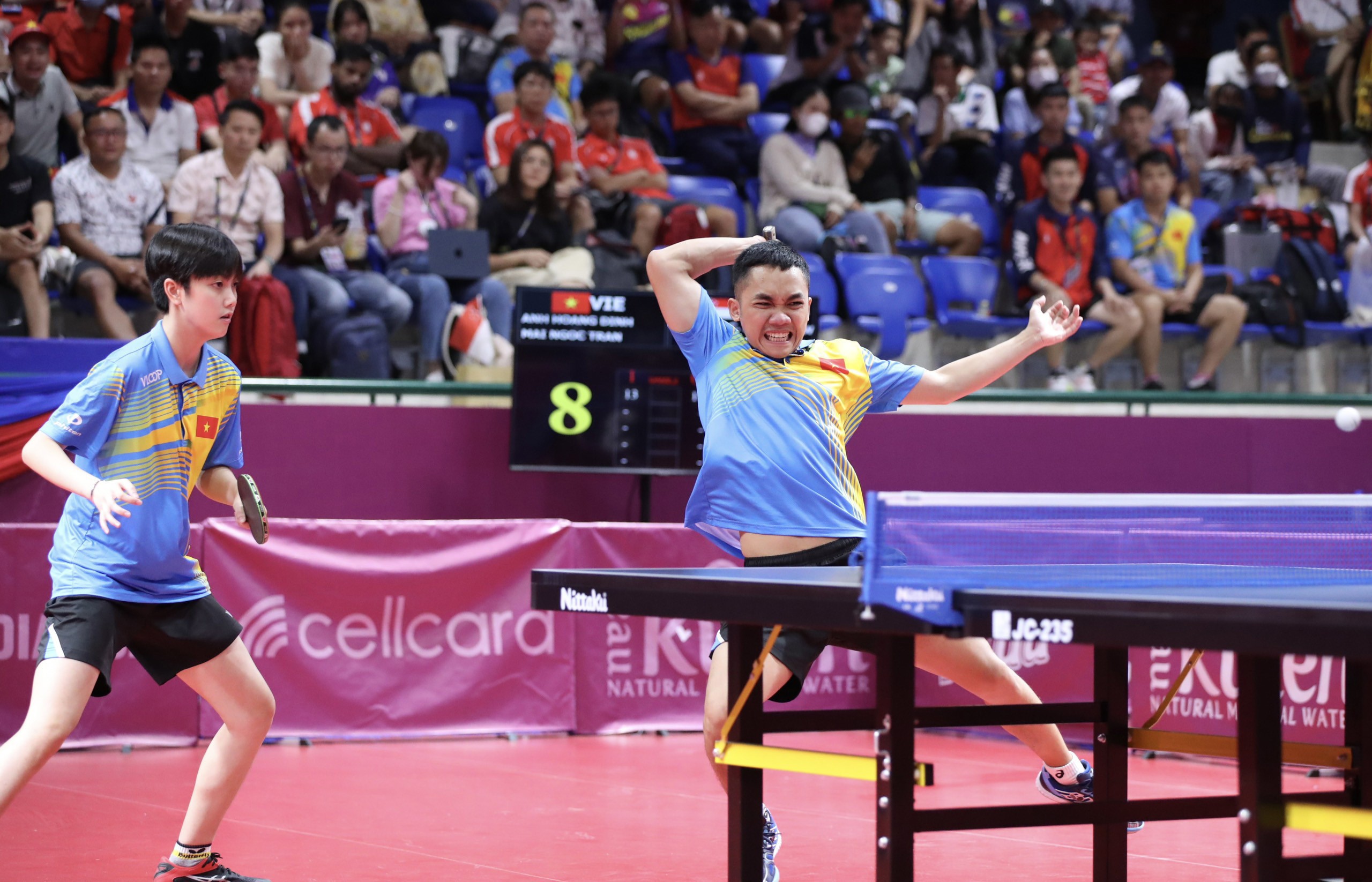 2. Mai Ngọc – Anh Hoàng (Bóng bàn đôi nam nữ): Ngày 14/5 có thể được nhớ đến như một cột mốc mới của lịch sử bóng bàn Việt Nam, bộ đôi Anh Hoàng - Trần Mai Ngọc đã giành HCV SEA Games nội dung đôi nam nữ, thành tích mà bóng bàn Việt Nam phải chờ đợi sau 26 năm.