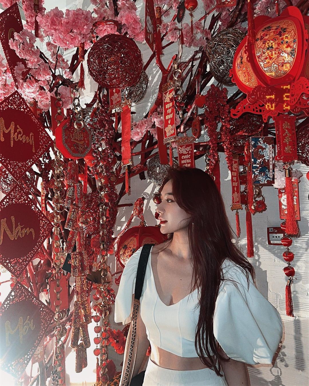 Nhưng chỉ ít lâu sau khi Văn Thanh công khai bạn gái, người hâm mộ đã nhanh chóng tìm ra thông tin người đẹp.