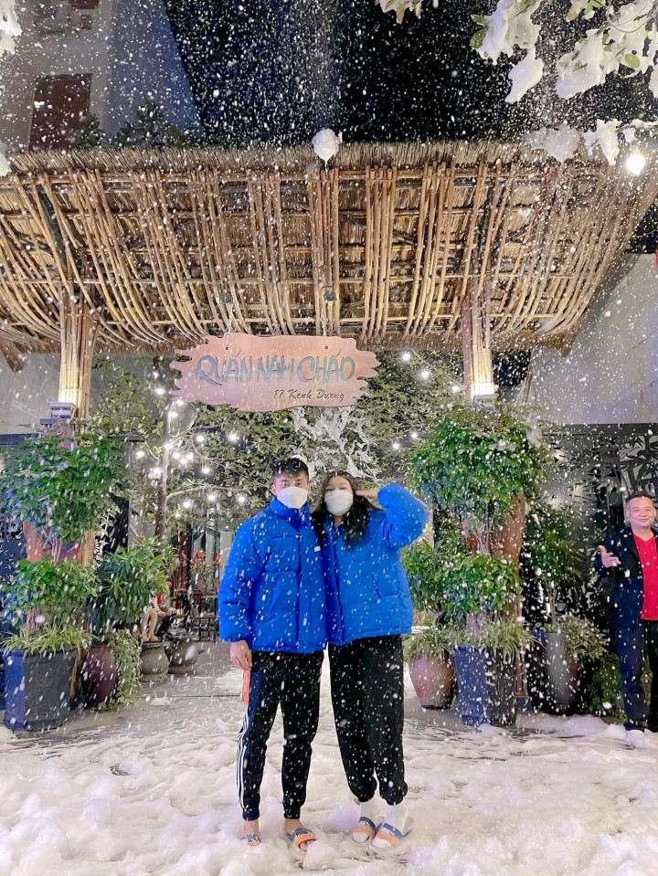 Phạm Trung Hiếu sinh năm 1998, đang thi đấu cho CLB Hải Phòng, anh là nhân tố quan trọng trong chiến thuật của HLV Chu Đình Nghiêm.