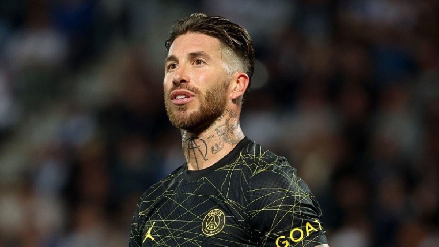 Sergio Ramos đang nhận được sự mời gọi từ Al Hilal và Al Ittihad, nếu đồng ý sang Saudi Arabia dưỡng già, cựu sao Real sẽ nhận mức lương 30 triệu euro/năm.