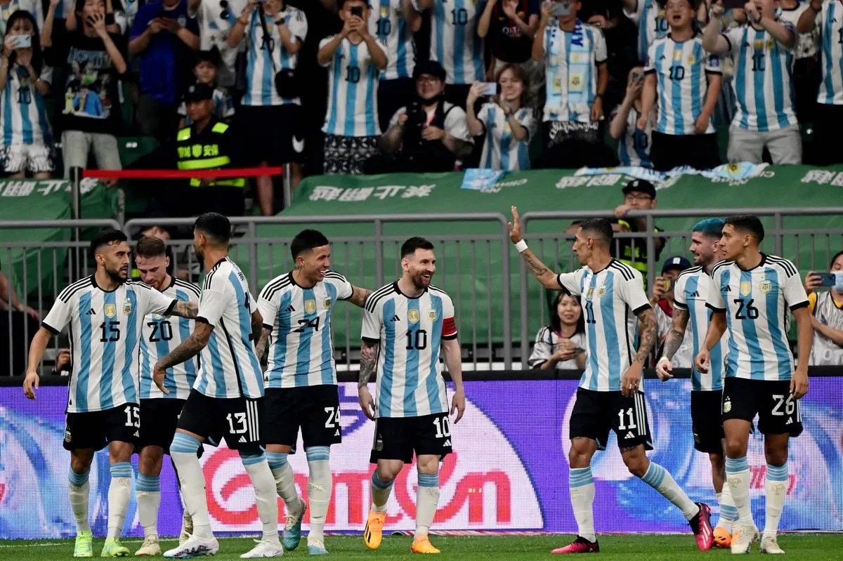Sau trận đấu này, đội tuyển Argentina sẽ đá giao hữu với Indonesia vào ngày 19/6 nhưng Messi, Di Maria và Otamendi sẽ không tham dự.