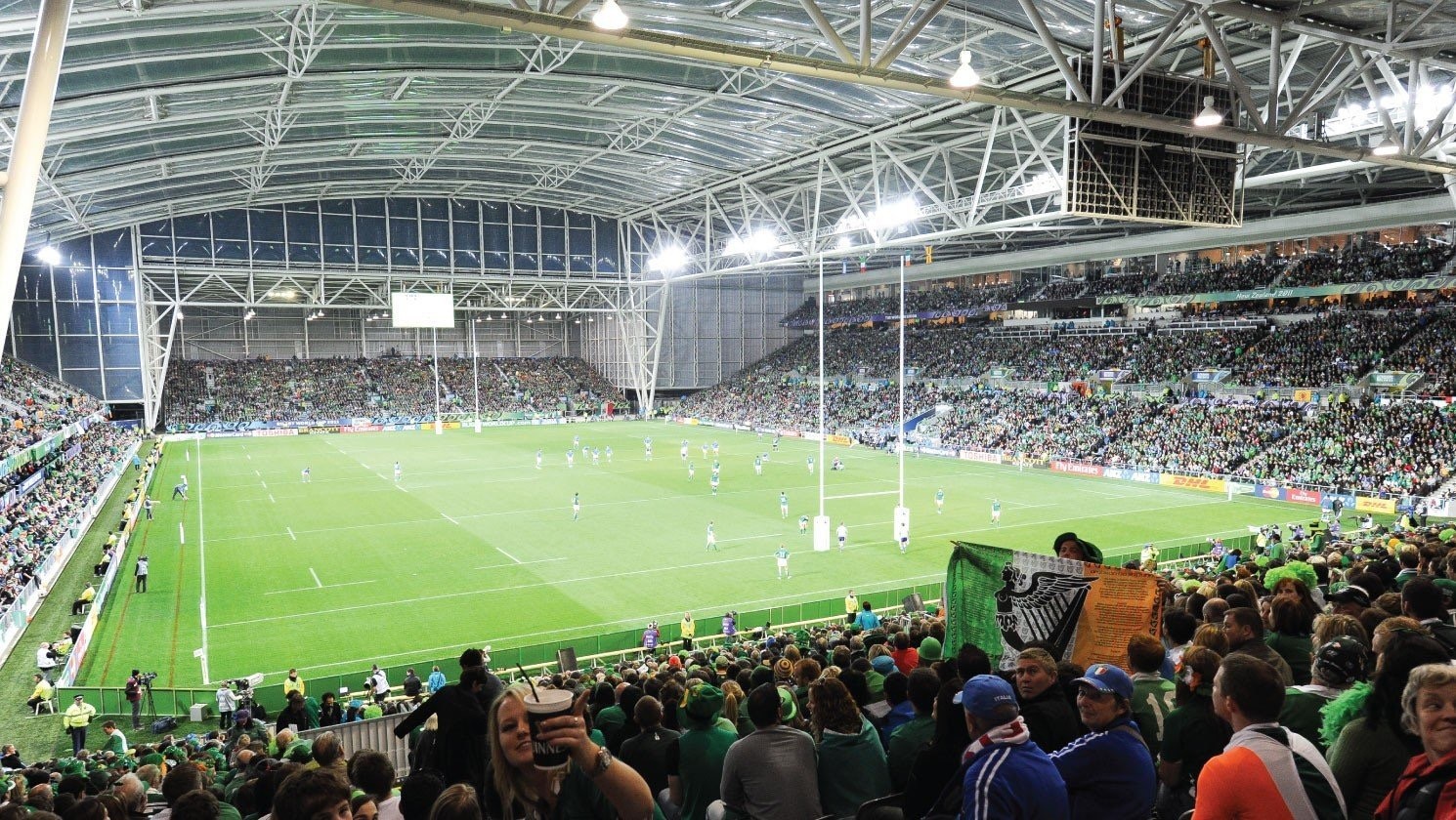 Sân Dunedin là sân có mái che duy nhất ở New Zealand và sẽ tổ chức 6 trận vòng bảng World Cup 2023. Sân Dunedin là sân có mái che duy nhất ở New Zealand và sẽ tổ chức 6 trận vòng bảng World Cup 2023.