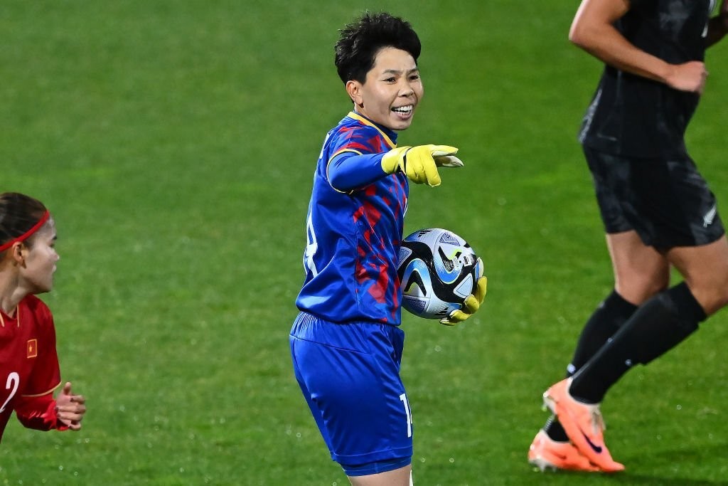 Nhận 2 bàn thua nhưng thủ môn Kim Thanh vẫn được chấm điểm cao nhất. Ảnh: Getty Nhận 2 bàn thua nhưng thủ môn Kim Thanh vẫn được chấm điểm cao nhất. Ảnh: Getty