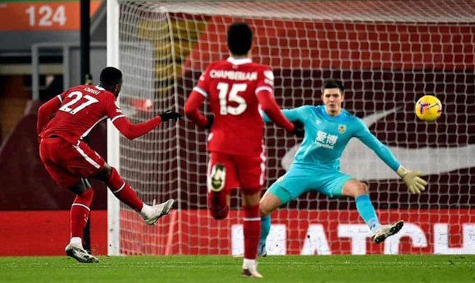 Liverpool thua Burnley khi họ tung ra đến 27 cú sút nhưng chỉ 6 trong số đó đi trúng đích Liverpool thua Burnley khi họ tung ra đến 27 cú sút nhưng chỉ 6 trong số đó đi trúng đích