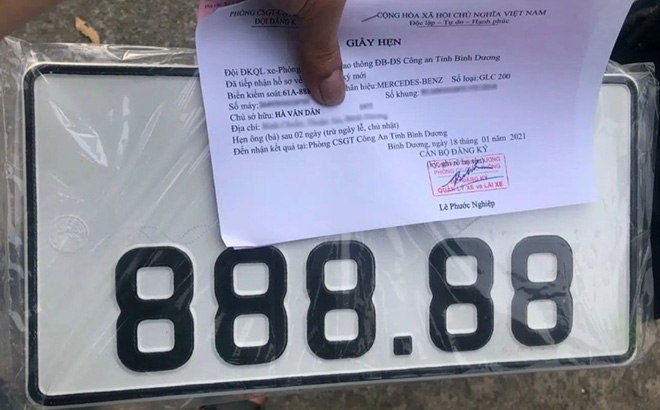 Mua 'Mẹc' tặng vợ, người đàn ông bốc trúng biển ngũ quý 8: Có người trả giá gấp 4 lần vẫn chưa bán  - Ảnh 3