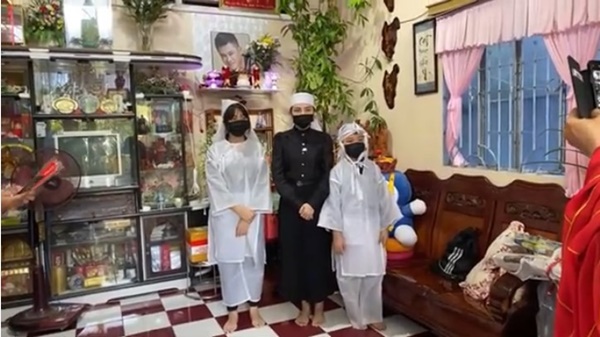 Vợ cũ cố NS Vân Quang Long lên tiếng sau tang lễ, mong được tha thứ nếu có gì sơ suất - Ảnh 2 Vợ cũ cố NS Vân Quang Long lên tiếng sau tang lễ, mong được tha thứ nếu có gì sơ suất - Ảnh 2