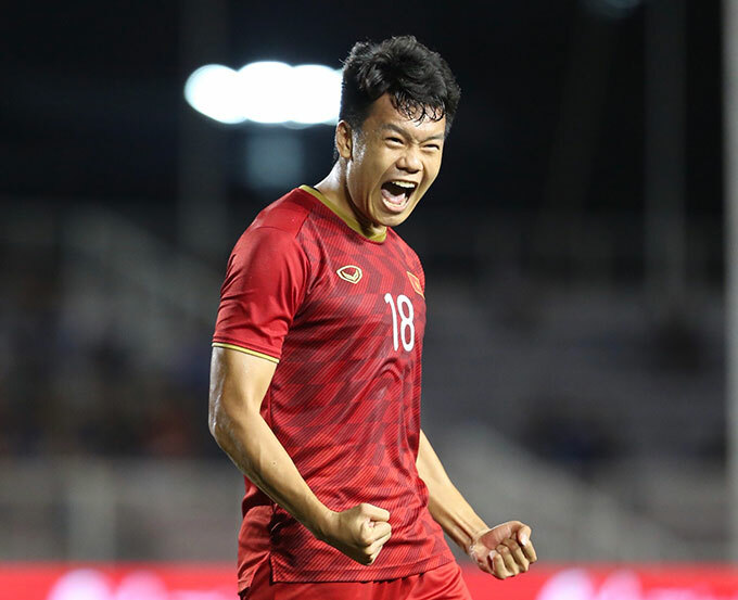 Đặng Văn Lâm từ chối 'phao cứu sinh' tại Việt Nam; lộ ứng viên sáng giá thay thế Lampard - Ảnh 2 Đặng Văn Lâm từ chối 'phao cứu sinh' tại Việt Nam; lộ ứng viên sáng giá thay thế Lampard - Ảnh 2