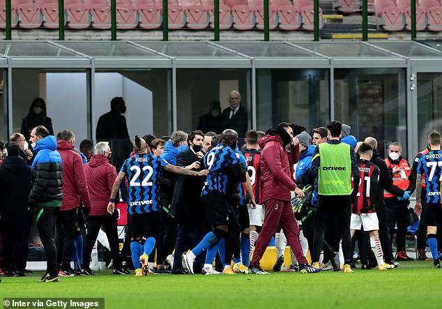 Ibrahimovic - Lukaku: Từ huynh đệ 'trên bến dưới thuyền' cho đến màn suýt tẩn nhau tại derby thành Milan - Ảnh 6 Ibrahimovic - Lukaku: Từ huynh đệ 'trên bến dưới thuyền' cho đến màn suýt tẩn nhau tại derby thành Milan - Ảnh 6
