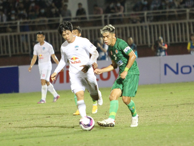 Công Phượng và các đồng đội sẽ được 'ăn Tết sớm' vì V.League tạm hoãn Công Phượng và các đồng đội sẽ được 'ăn Tết sớm' vì V.League tạm hoãn