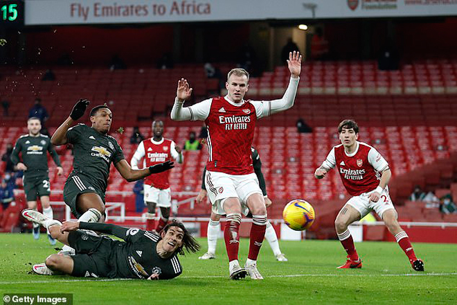 Solskjaer dạy Cavani cách ghi bàn; Cường địch của ĐT Việt Nam gặp khó - Ảnh 1 Solskjaer dạy Cavani cách ghi bàn; Cường địch của ĐT Việt Nam gặp khó - Ảnh 1