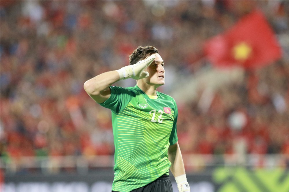 Nhìn Đặng Văn Lâm sự nghiệp rực rỡ, Bùi Tiến Dũng có thấy tiếc? - Ảnh 11