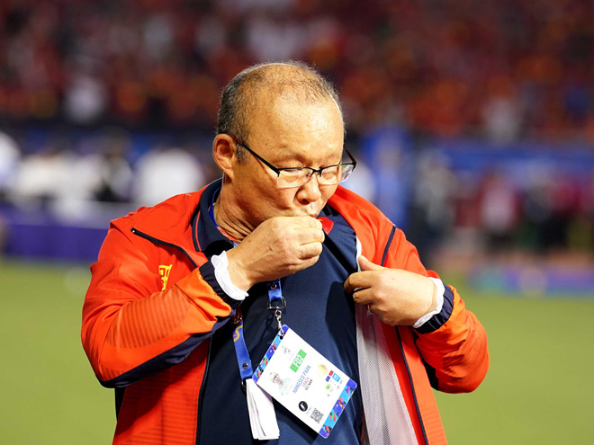 Đang có nhiều tin đồn cho rằng thầy Park muốn nhập quốc tịch Việt Nam. Ảnh: Internet