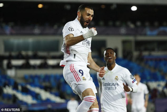 Benzema có một hiệp đấu hoạt động rất năng nổ và ghi bàn mở tỷ số cho Real. Ảnh: Reuters Benzema có một hiệp đấu hoạt động rất năng nổ và ghi bàn mở tỷ số cho Real. Ảnh: Reuters