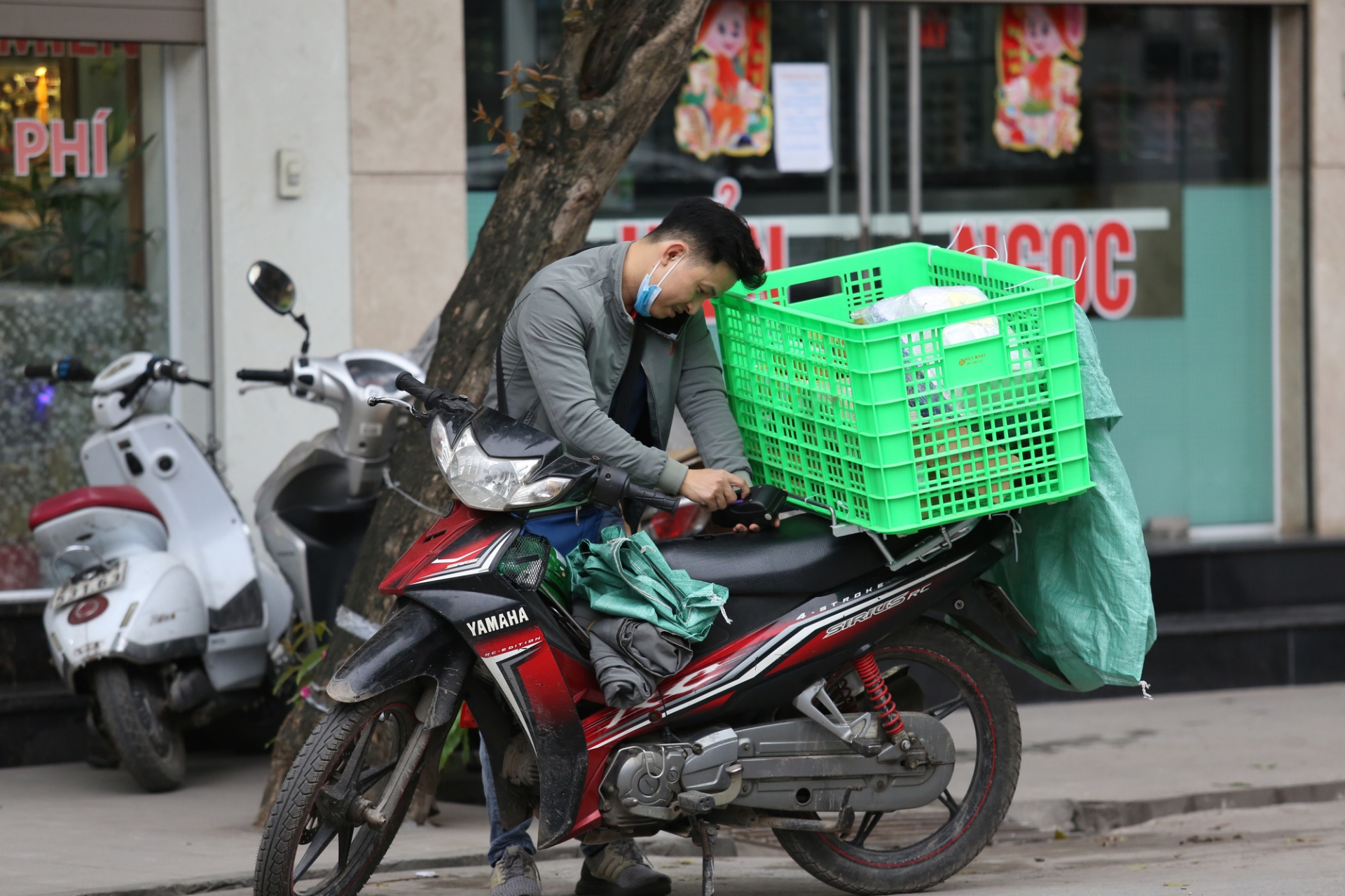 Cá nhân tham gia lái xe công nghệ chịu thuế VAT 3% và thuế thu nhập cá nhân 1,5%. Ảnh minh họa Cá nhân tham gia lái xe công nghệ chịu thuế VAT 3% và thuế thu nhập cá nhân 1,5%. Ảnh minh họa