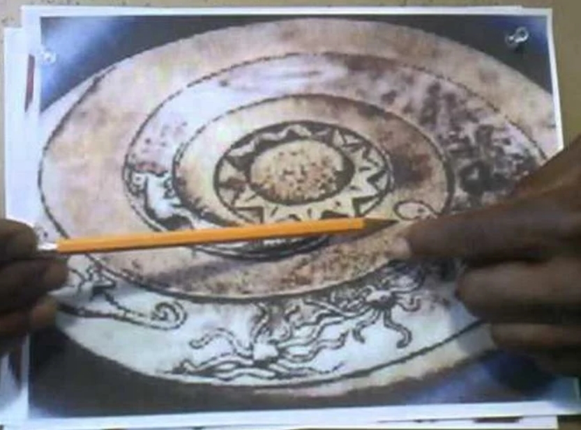 Bí ẩn tộc người ngoài hành tinh mắc kẹt ở Trái Đất 12.000 năm trước - Ảnh 4 Bí ẩn tộc người ngoài hành tinh mắc kẹt ở Trái Đất 12.000 năm trước - Ảnh 4