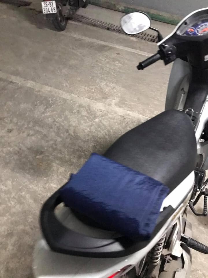 Chỉ bằng một hành động nhỏ, bác bảo vệ khiến cư dân ai cũng ấm lòng  - Ảnh 1