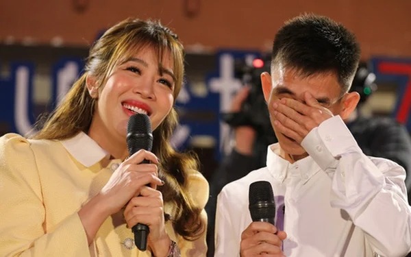 Chàng trai chăn bò vượt mặt Sơn Tùng bất ngờ bỏ nghề, rời quê lên phố tạo dựng sự nghiệp mới - Ảnh 2 Chàng trai chăn bò vượt mặt Sơn Tùng bất ngờ bỏ nghề, rời quê lên phố tạo dựng sự nghiệp mới - Ảnh 2
