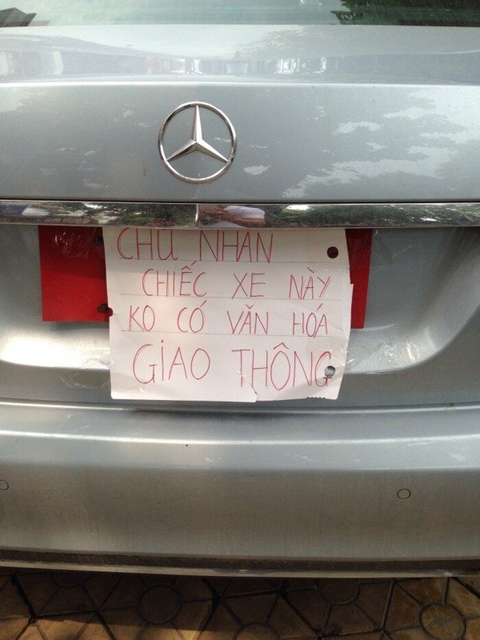 Nếu tài xế nào cũng văn minh như vậy thì những hình ảnh này sẽ chẳng xuất hiện. Ảnh: Internet Nếu tài xế nào cũng văn minh như vậy thì những hình ảnh này sẽ chẳng xuất hiện. Ảnh: Internet