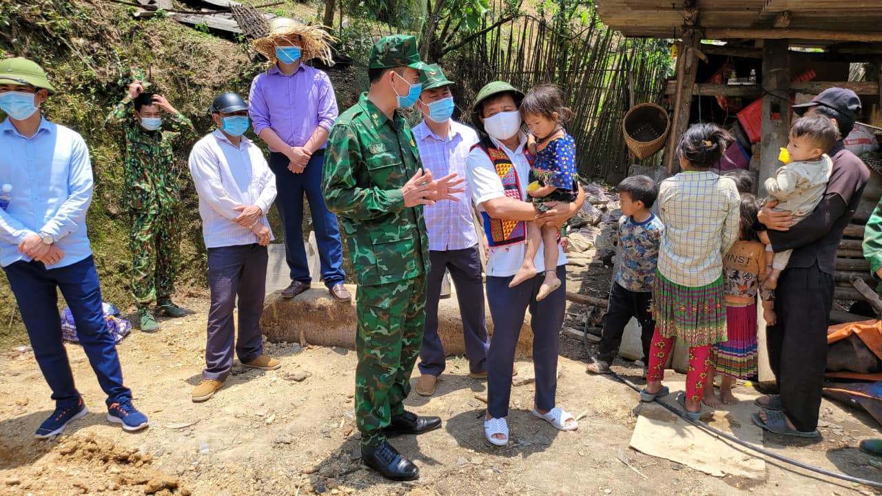 Vì tình hình dịch Covid-19 diễn biến phức tạp, ông sẽ không đi chở sữa đến trẻ em vùng cao. Ảnh: FBNV