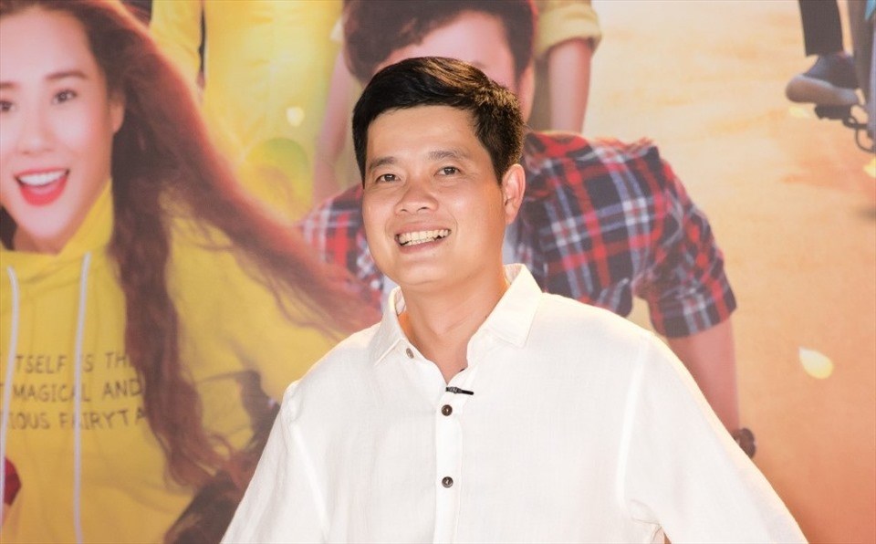Đạo diễn Khương Dừa, người chịu trách nhiệm sản xuất chương trình Thách thức danh hài. Ảnh: Ịnternet Đạo diễn Khương Dừa, người chịu trách nhiệm sản xuất chương trình Thách thức danh hài. Ảnh: Ịnternet