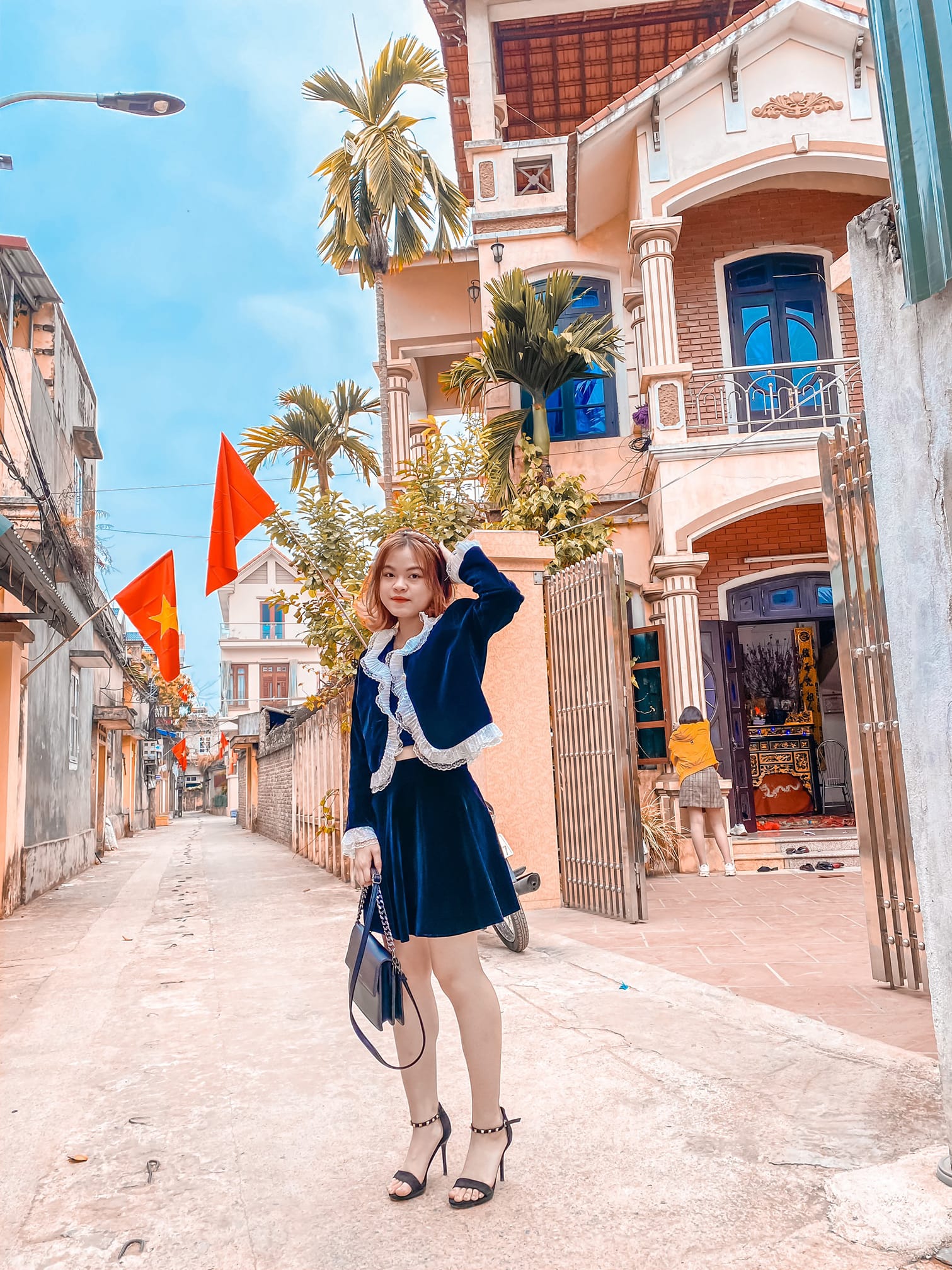 Nữ học viên tranh thủ 'thả thính' trên đồ bảo hộ nhận được một lời hẹn cưới rất lãng mạn bằng thơ 8 Nữ học viên tranh thủ 'thả thính' trên đồ bảo hộ nhận được một lời hẹn cưới rất lãng mạn bằng thơ 8