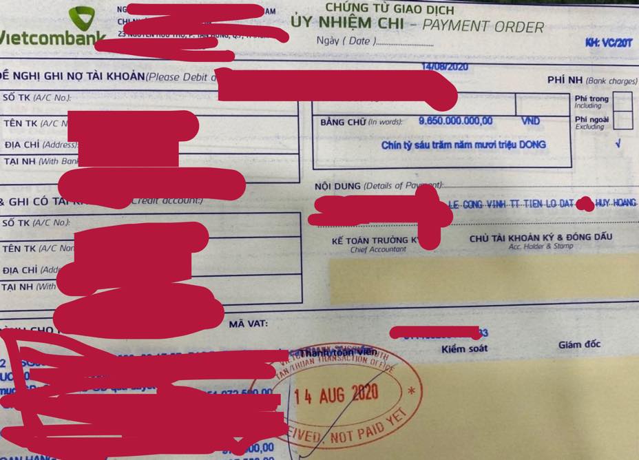Nữ ca sĩ còn công khai hoàng loạt các chứng từ giao dịch từ tiền bán đất với giá trị hàng chục tỷ đồng. Ảnh: FBNV Nữ ca sĩ còn công khai hoàng loạt các chứng từ giao dịch từ tiền bán đất với giá trị hàng chục tỷ đồng. Ảnh: FBNV