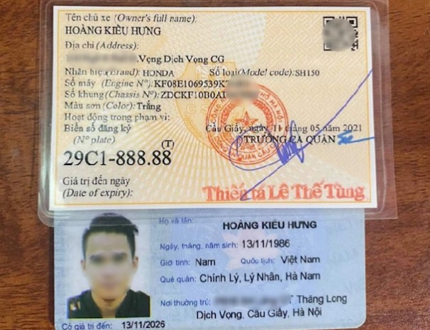 SH150i chạy 10 năm rao bán với giá 890 triệu đồng, thợ xe máy bảo 'ảo tưởng' nhưng lập tức phải xin lỗi - Ảnh 2 SH150i chạy 10 năm rao bán với giá 890 triệu đồng, thợ xe máy bảo 'ảo tưởng' nhưng lập tức phải xin lỗi - Ảnh 2