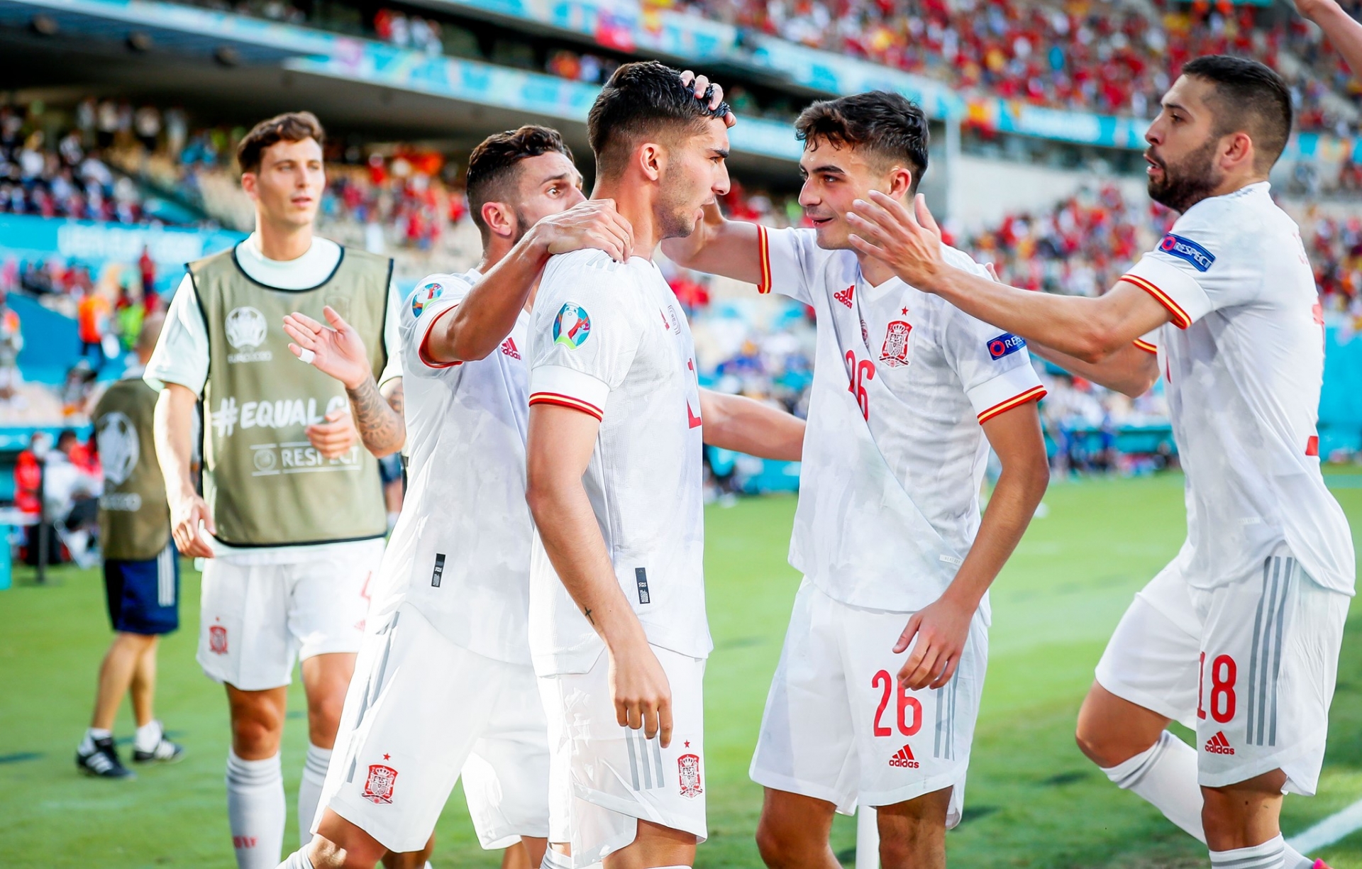 Xác định 8 cặp đấu tại vòng loại trực tiếp Euro 2021: Ronaldo đụng thú dữ, Anh tái ngộ tuyển Đức 2 Xác định 8 cặp đấu tại vòng loại trực tiếp Euro 2021: Ronaldo đụng thú dữ, Anh tái ngộ tuyển Đức 2