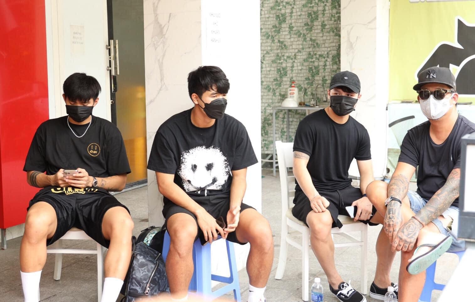 Đội tuyển Việt Nam hết thời hạn cách ly, trở về nhà theo dõi bốc thăm vòng loại World Cup 7 Đội tuyển Việt Nam hết thời hạn cách ly, trở về nhà theo dõi bốc thăm vòng loại World Cup 7